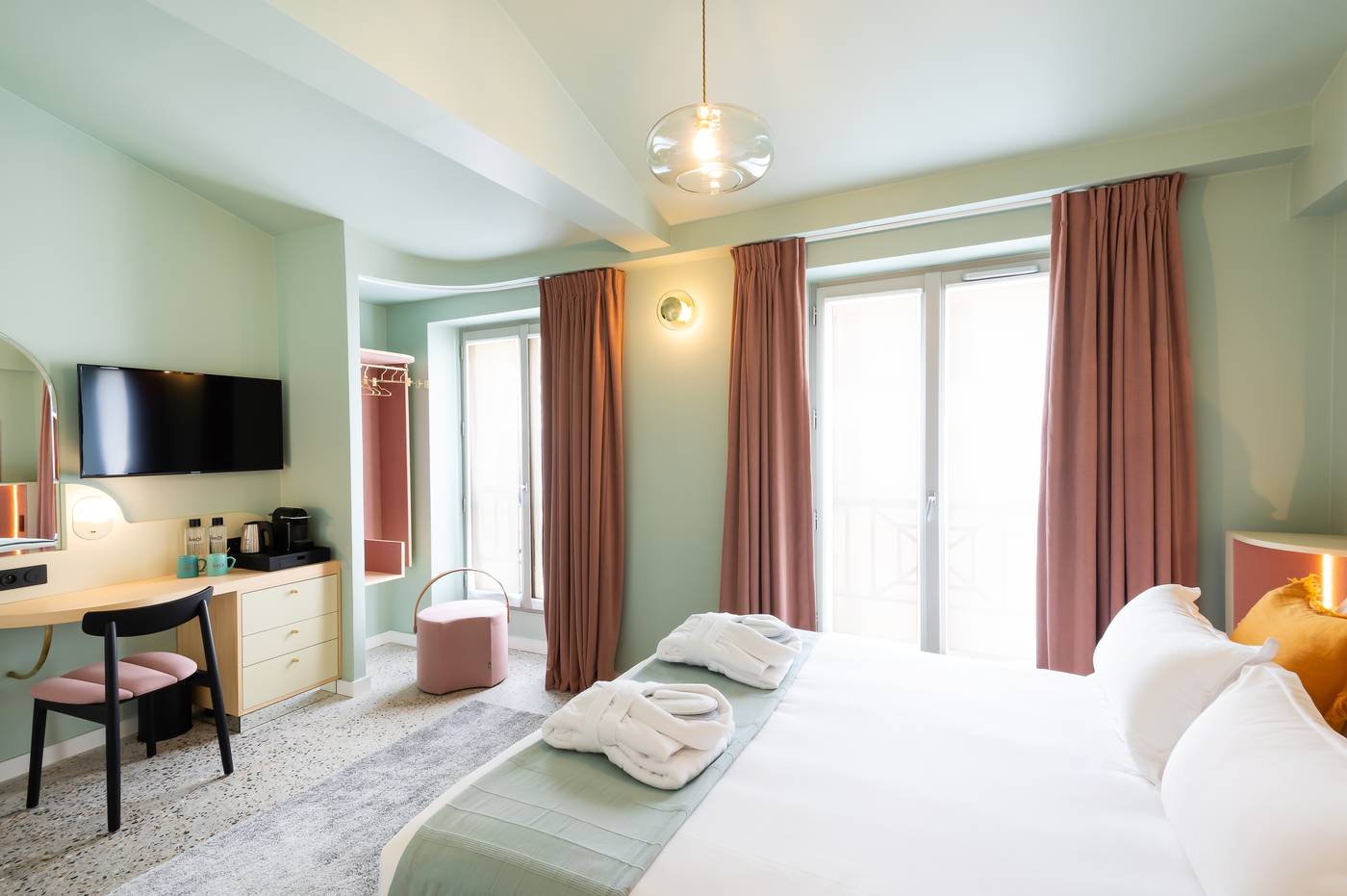 Hotel-Amoi-Paris-Room-21