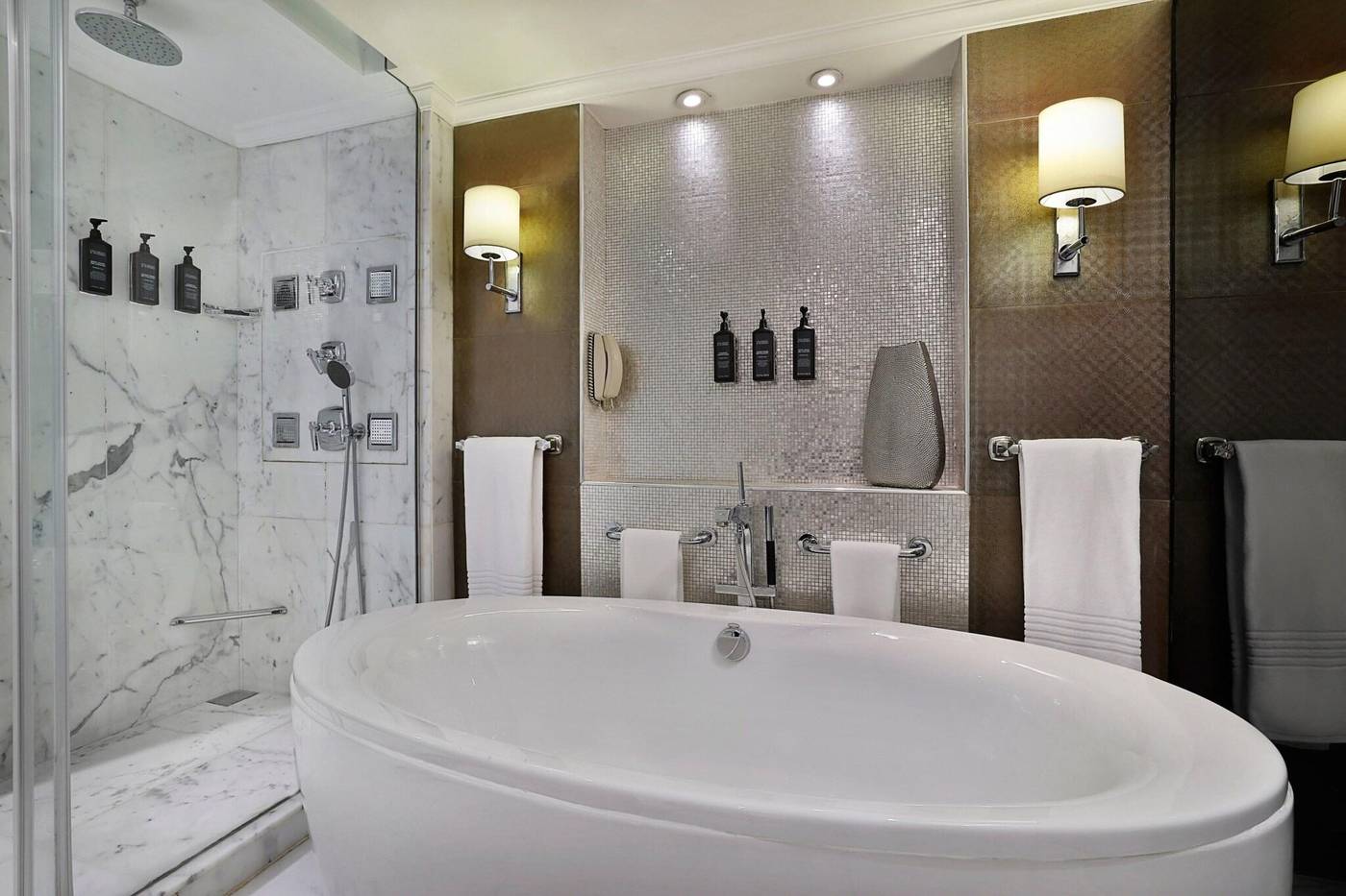 Sheraton-Dubai-Creek-Hotel-and-Towers-Room-74