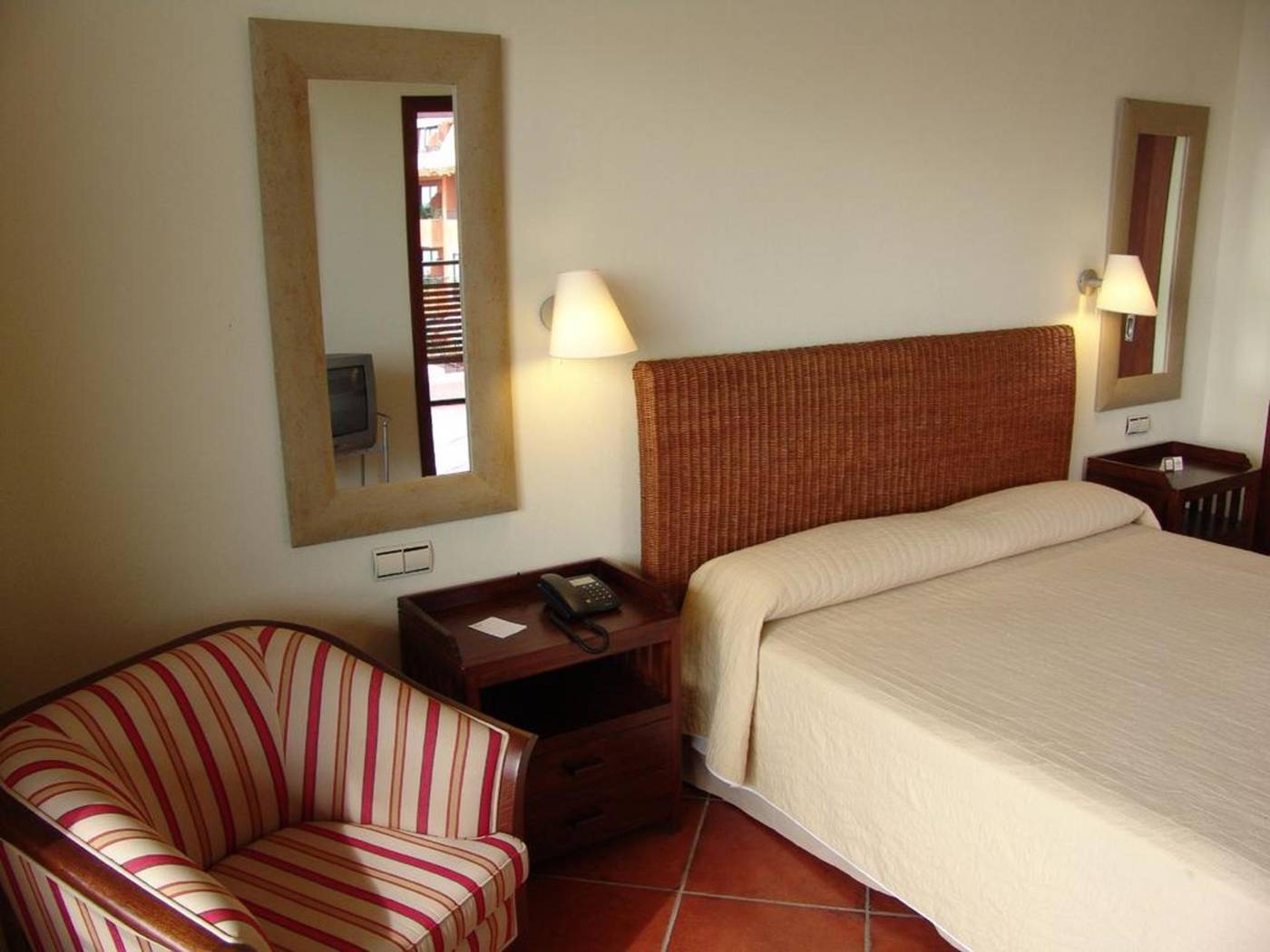 Puerto-Antilla-Grand-Hotel-Room-22