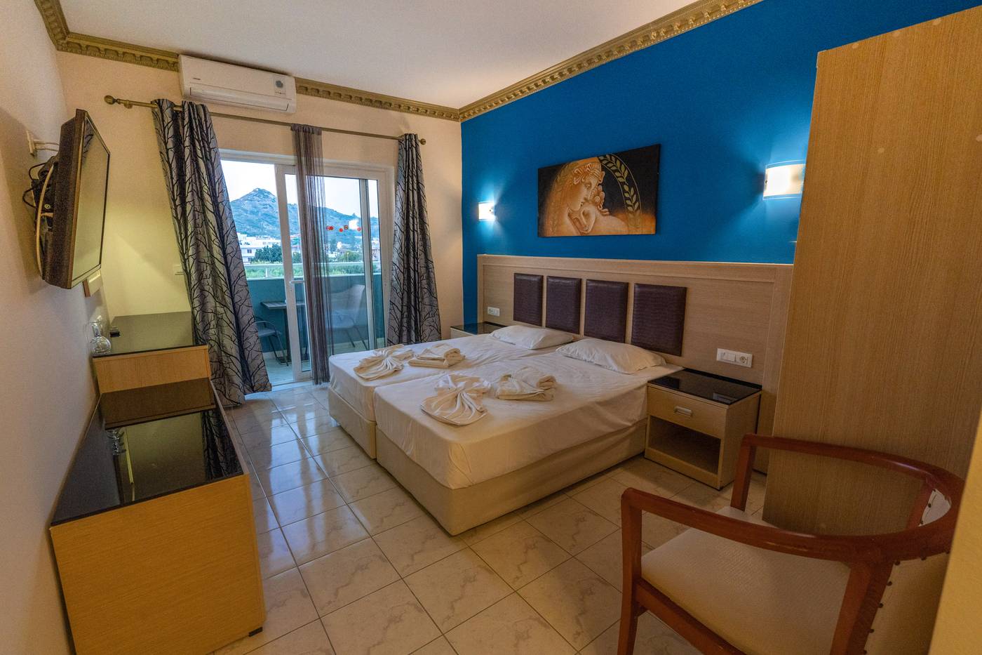 Grecian-Fantasia-Resort-Room-7