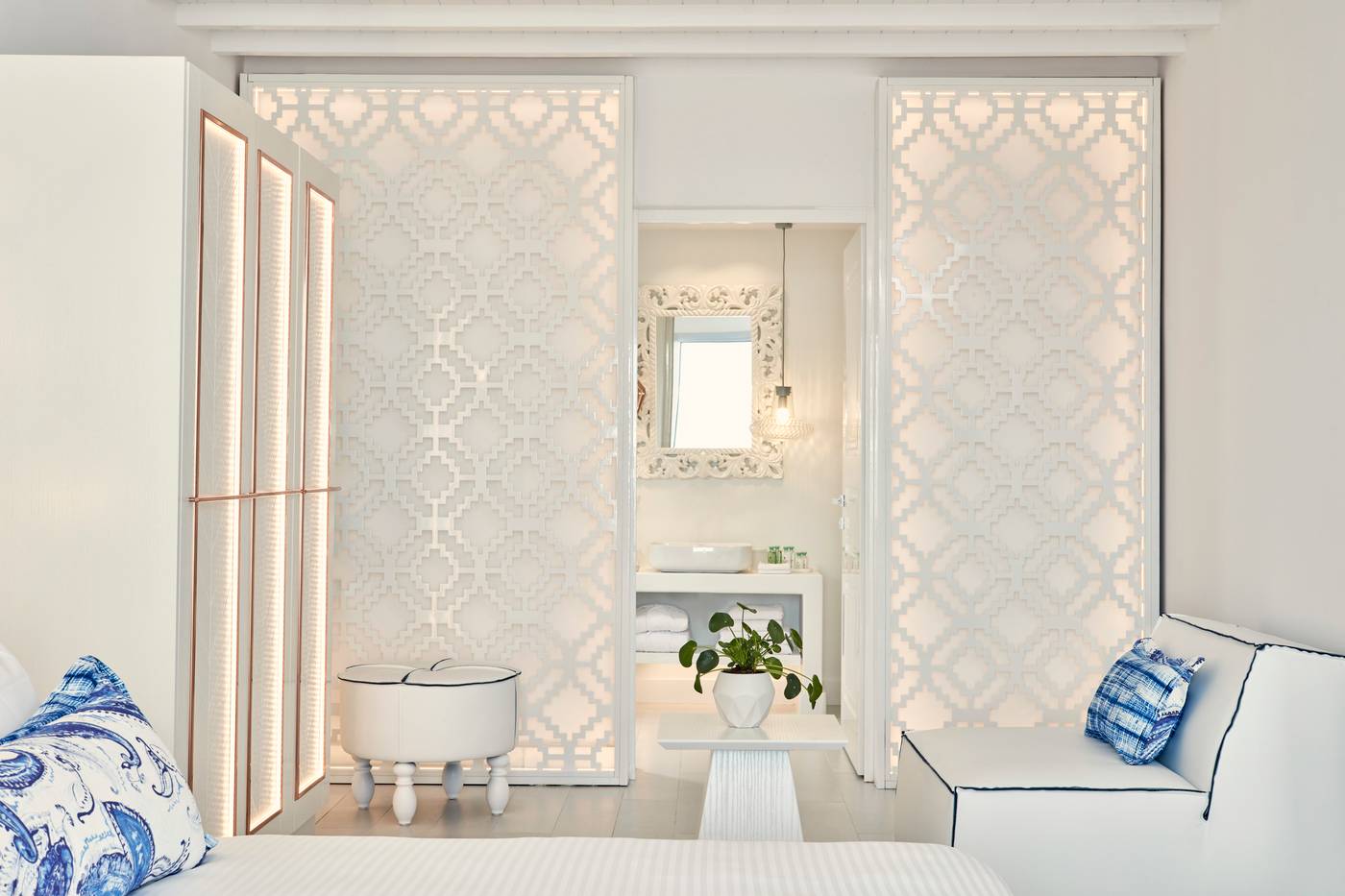 Katikies-Mykonos---The-Leading-Hotels-Of-The-World-Room-31