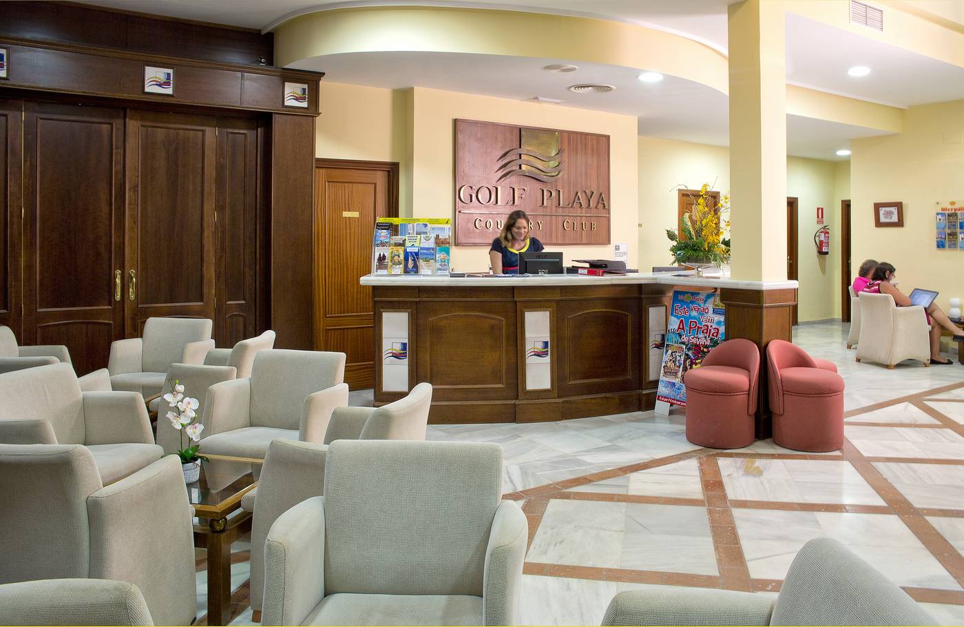 Interpas-Golf-Playa-Country-Club-Lobby-19