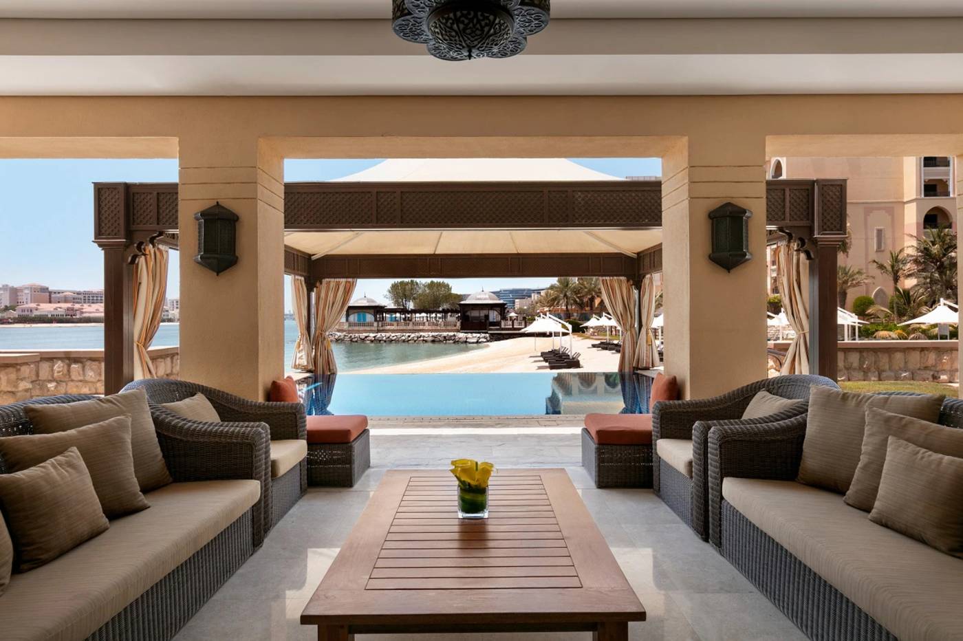 Shangri-La Hotel, Qaryat Al Beri 18