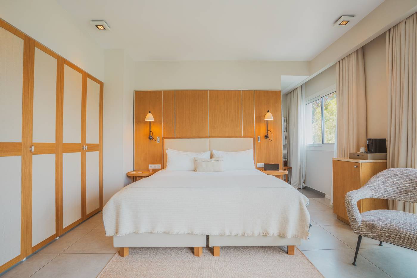 Kube-Hotel-St-Tropez-Room-37