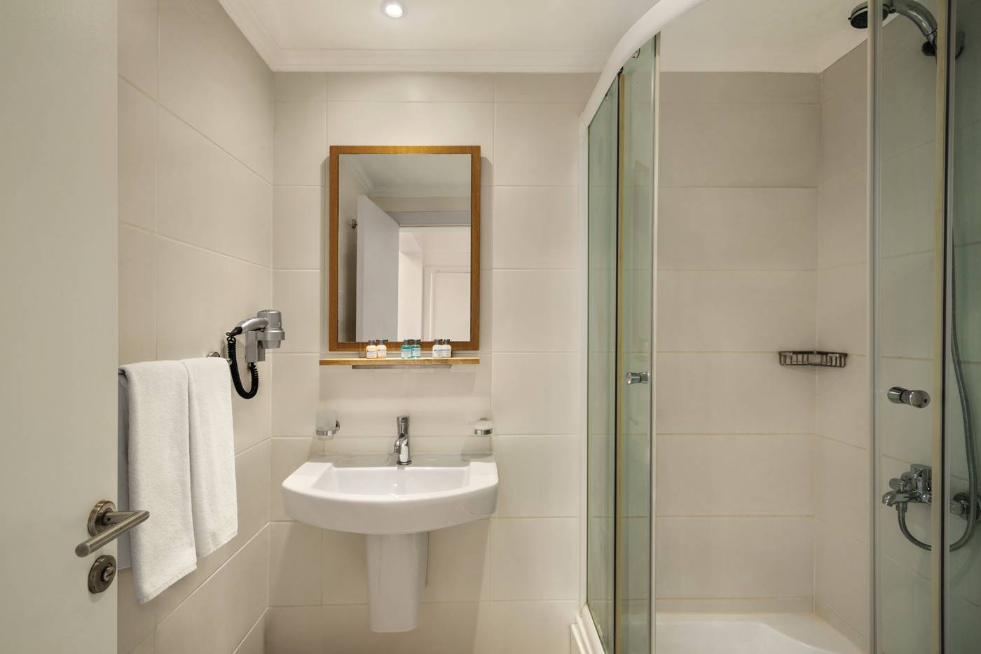 Kusadasi-Golf---Spa-Resort-Room-47