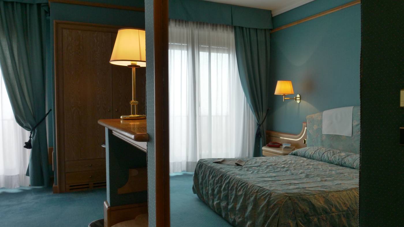 Hotel 501-Italy-Vibo Valentia-Room-8