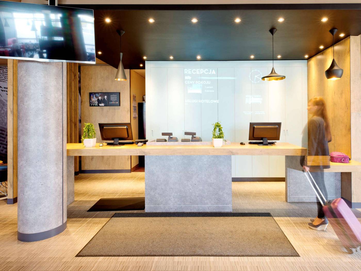 ibis-Warszawa-Ostrobramska-General-view-12