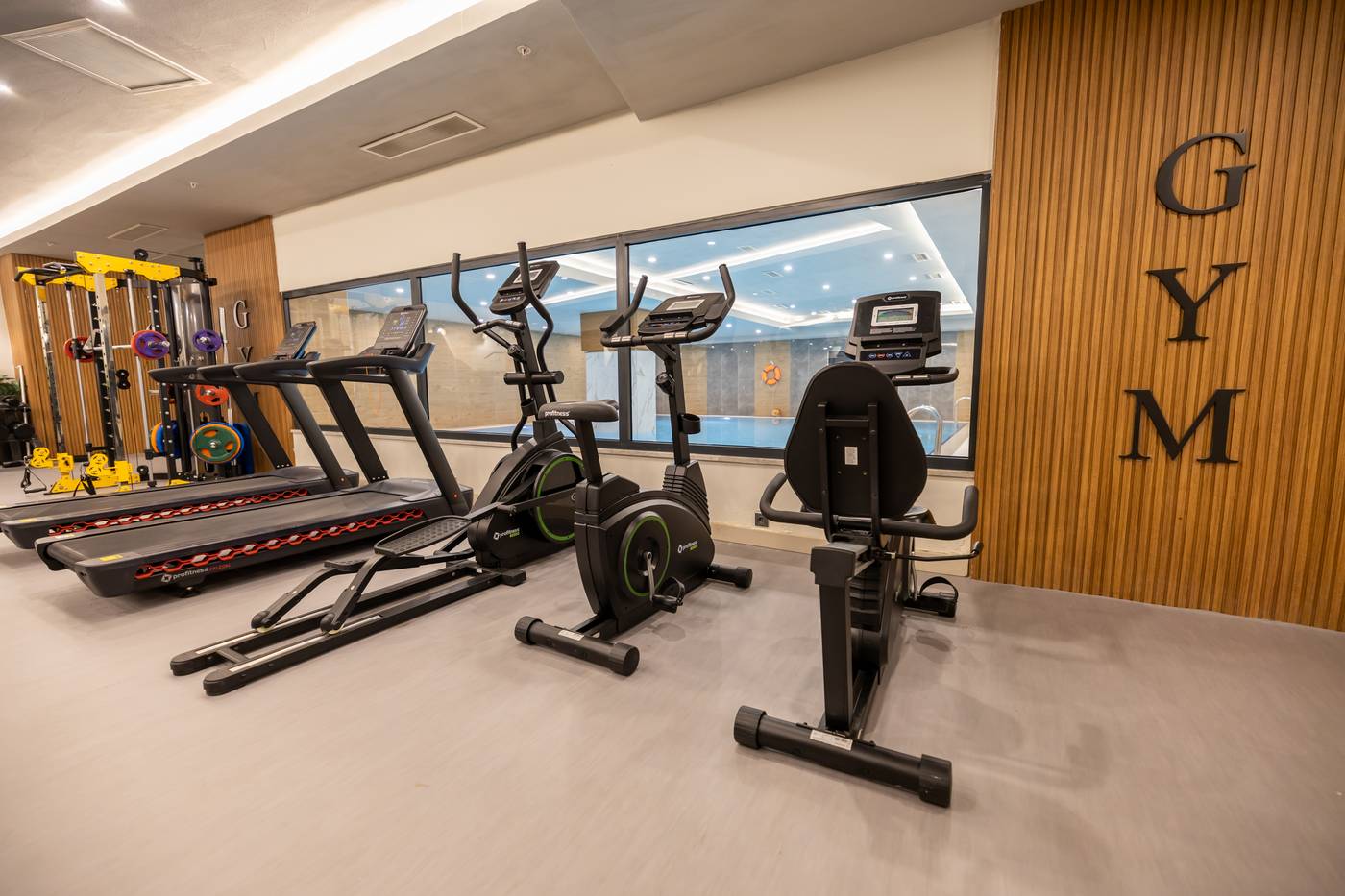 01.05.25 Side Moon Palace