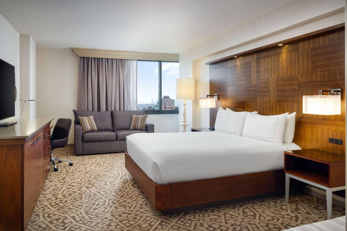 Hilton-New-York-Times-Square-Room-29