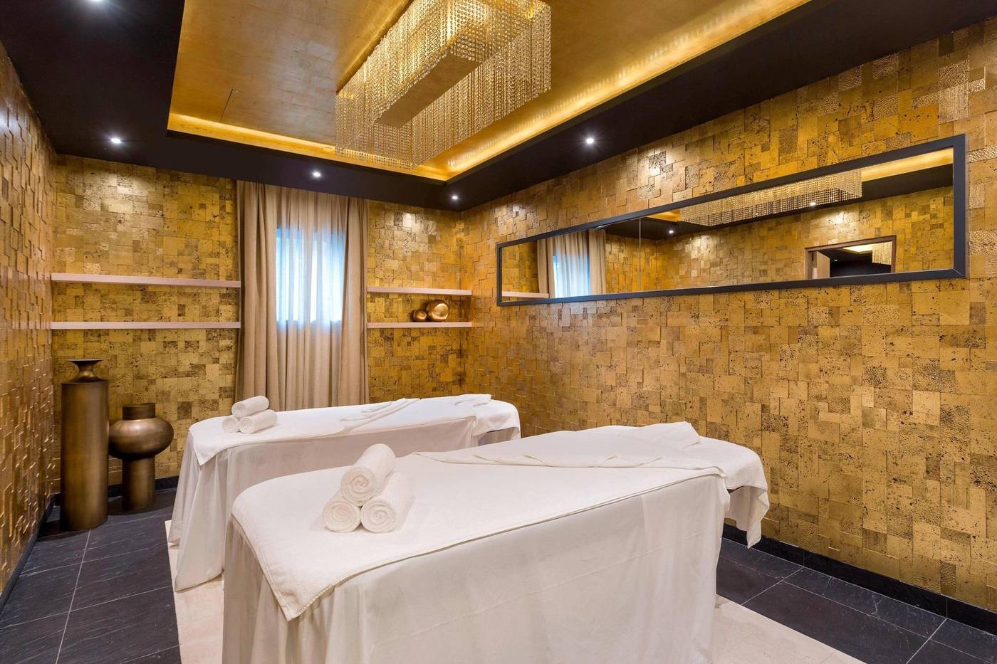 Pine-Cliffs-Hotel--a-Luxury-Collection-Resort-Sports-and-Entertainment-78