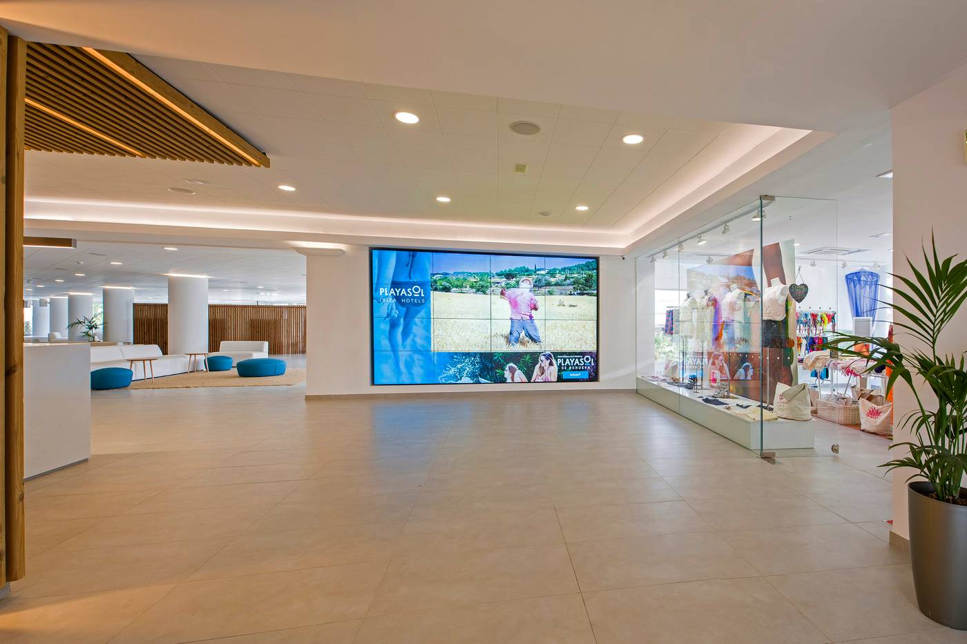 Playasol-The-New-Algarb-Lobby-39