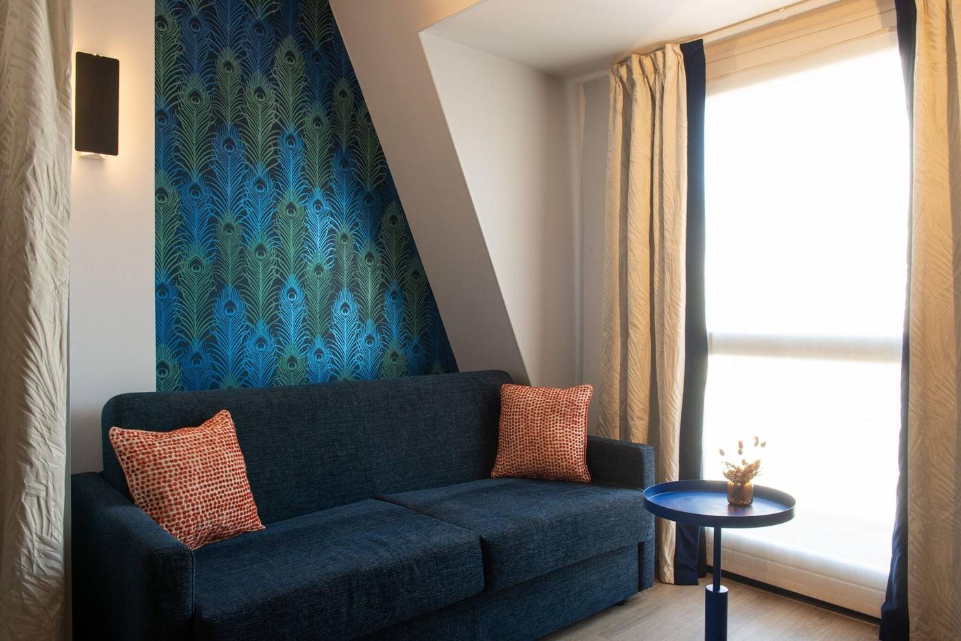 Hotel-Yllen-Eiffel-Room-37