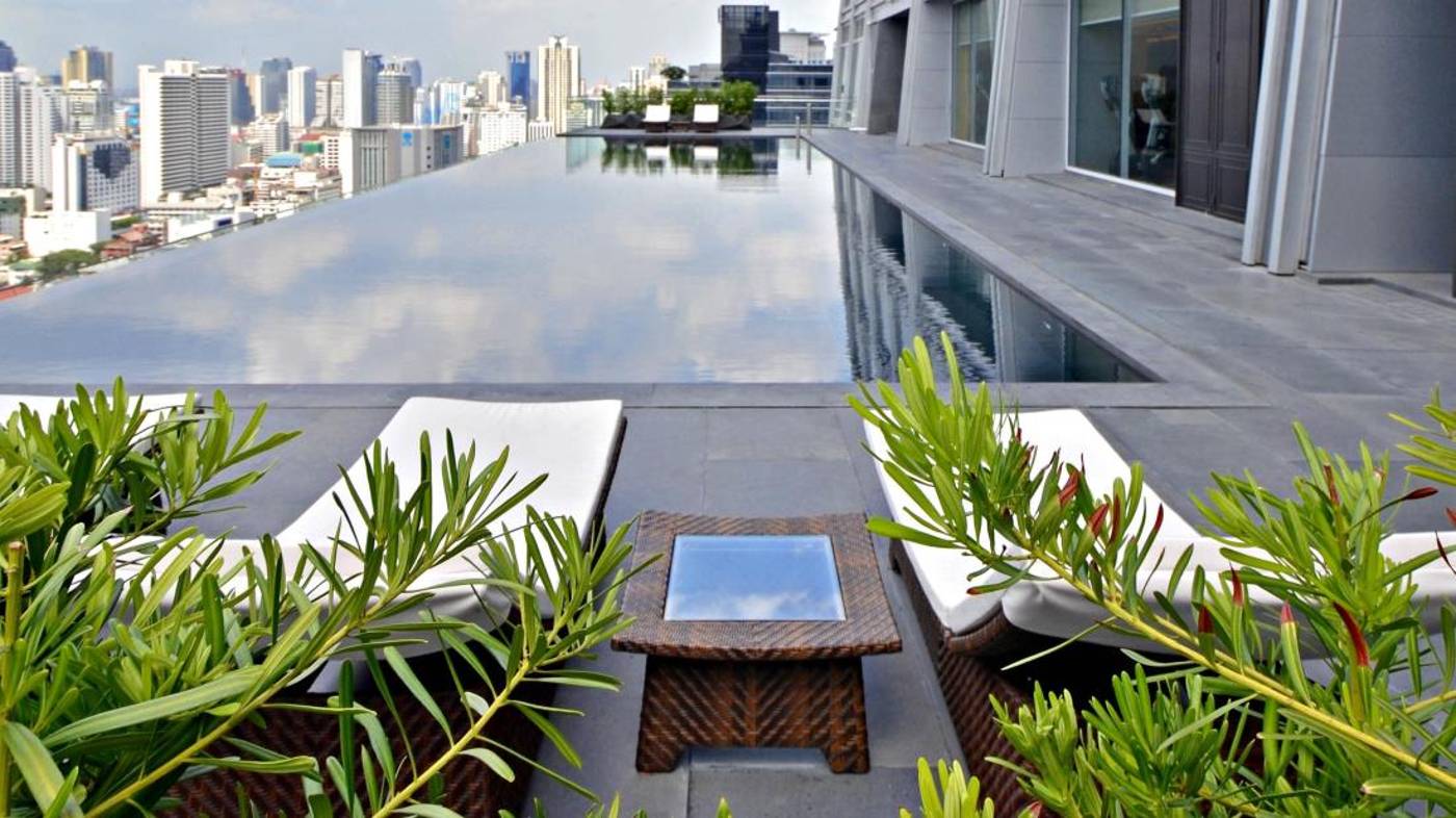 The-Okura-Prestige-Bangkok-Pool-1