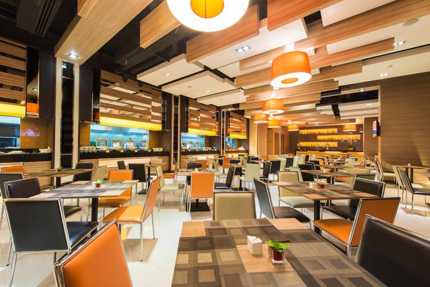 Mida-Hotel-Ngamwongwan-Restaurant-20