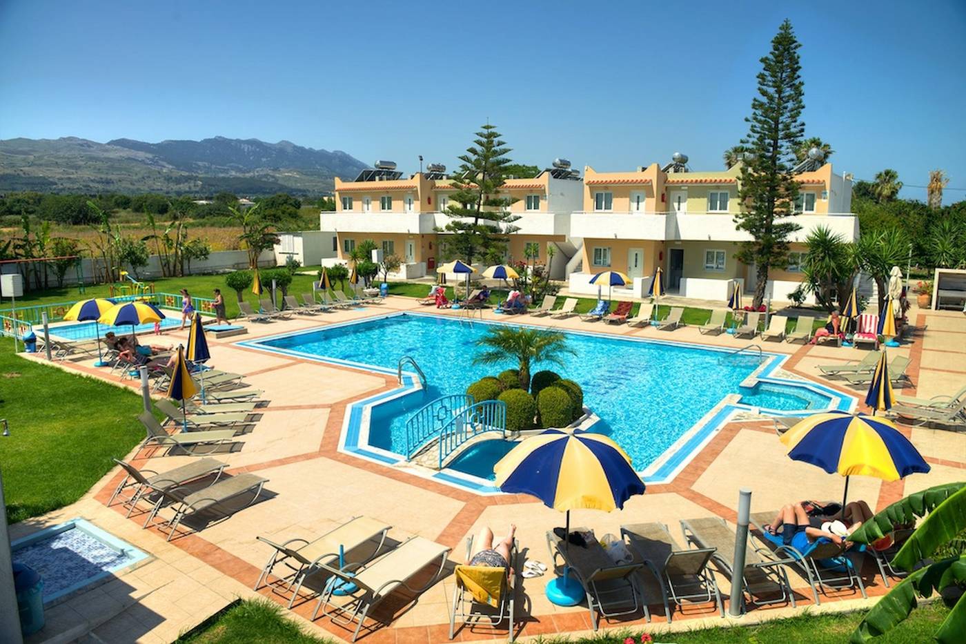 Lenaki-Pool-4