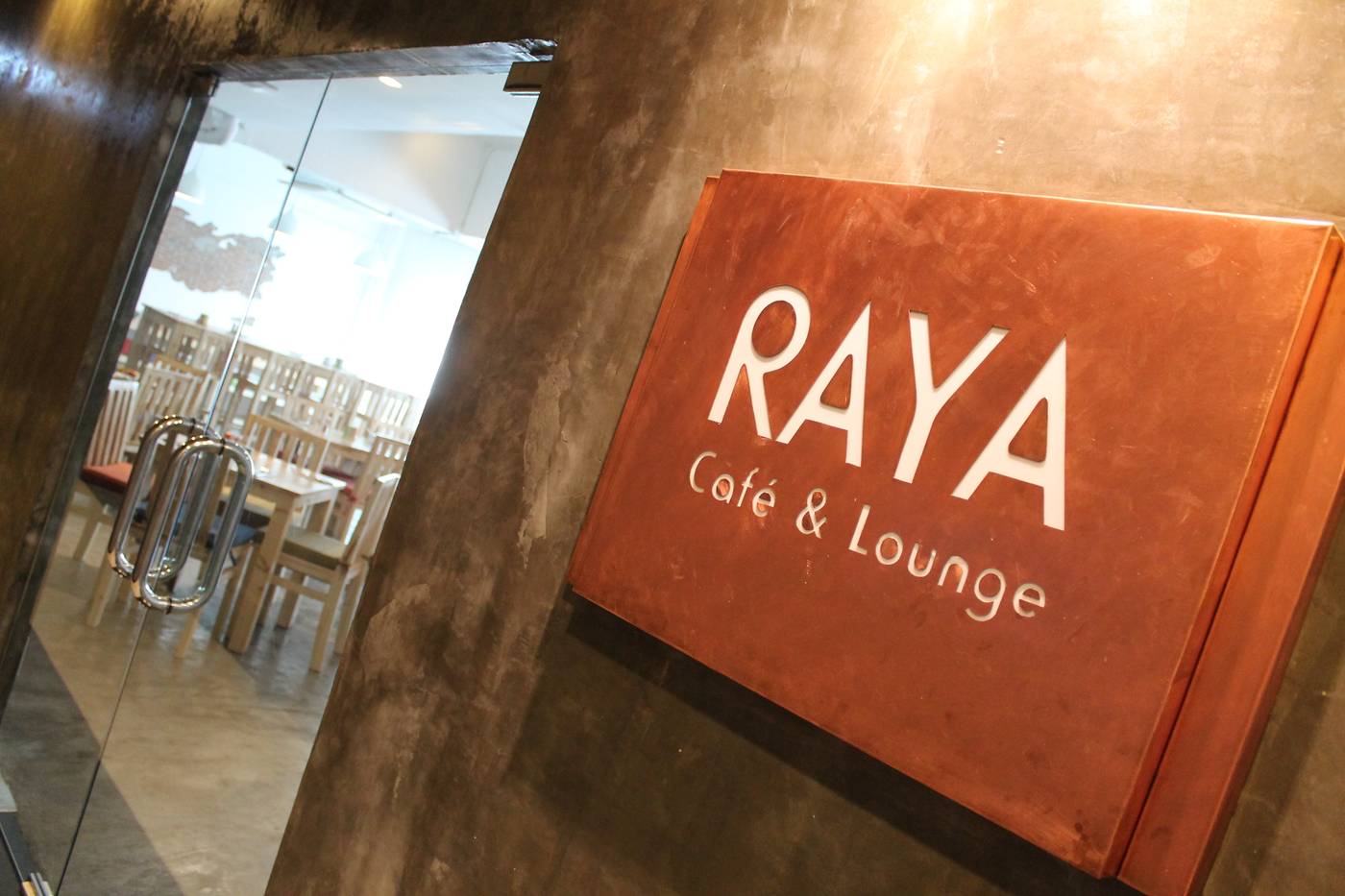 The-Raya-Surawong-Bangkok-Restaurant-13