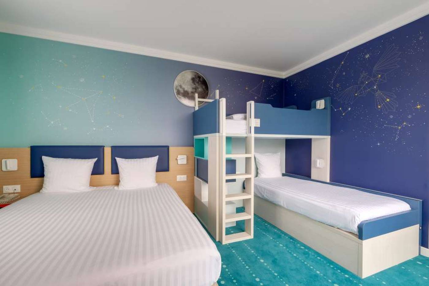 Grand-Magic-Hotel-Room-4