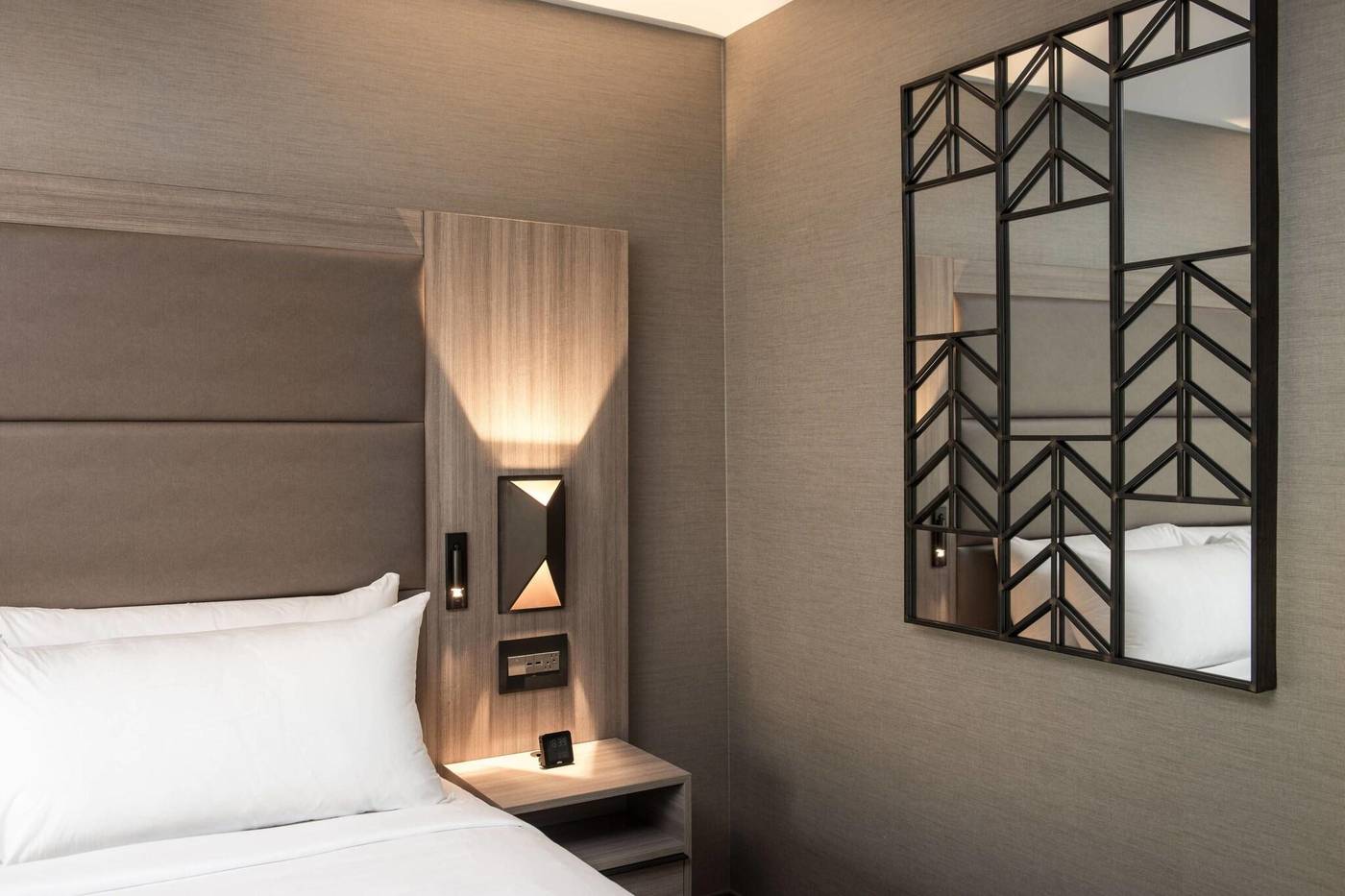 Ac-Hotel-By-Marriott-Boston-Cleveland-Circle-Room-30