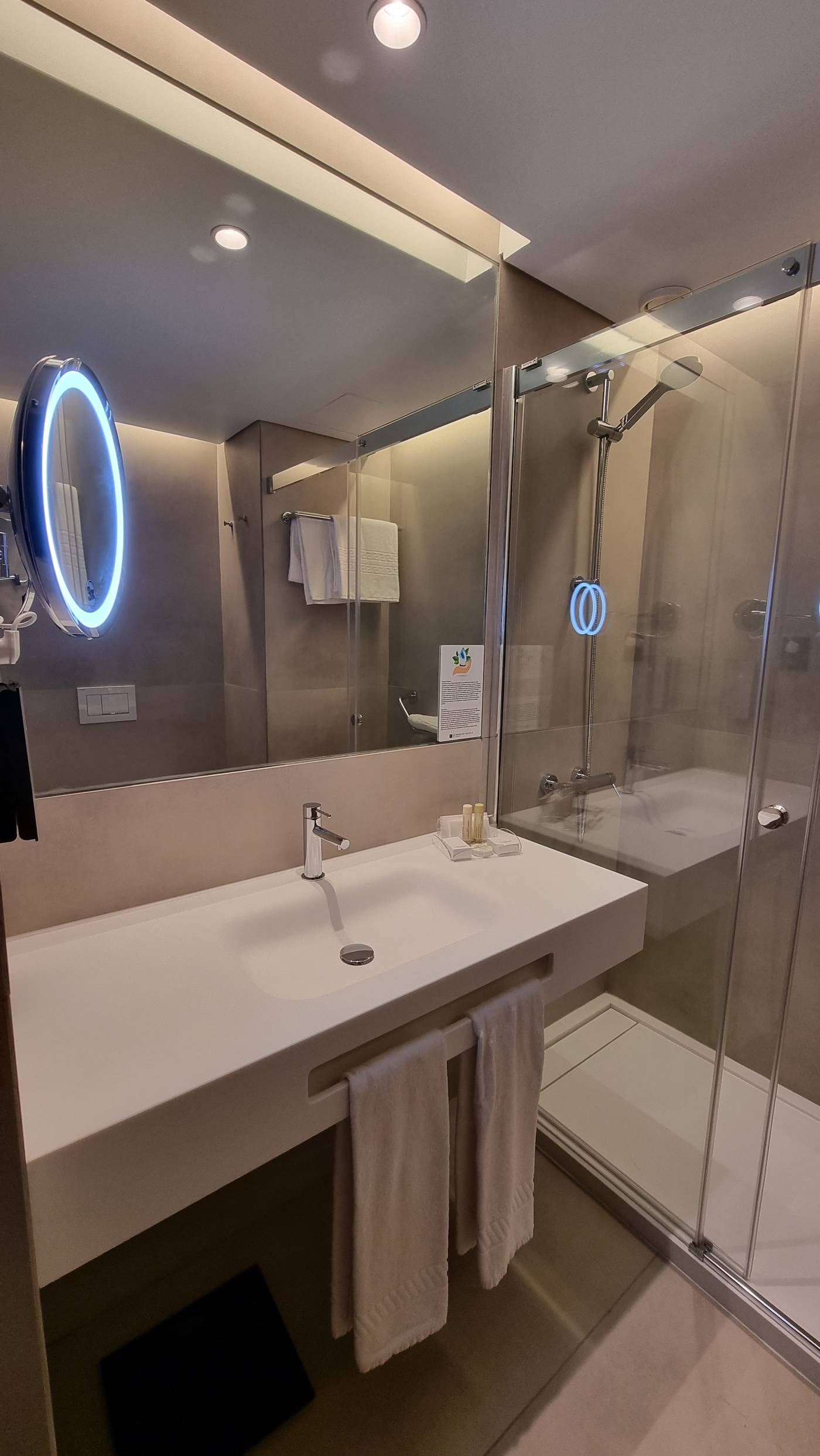 Principe-Avila-Room-48