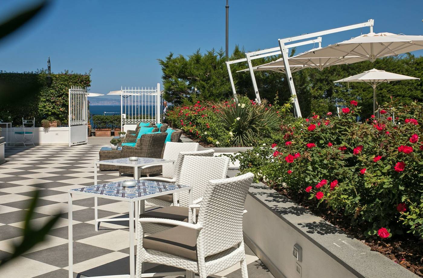 Villa-Garden-Terrace-14