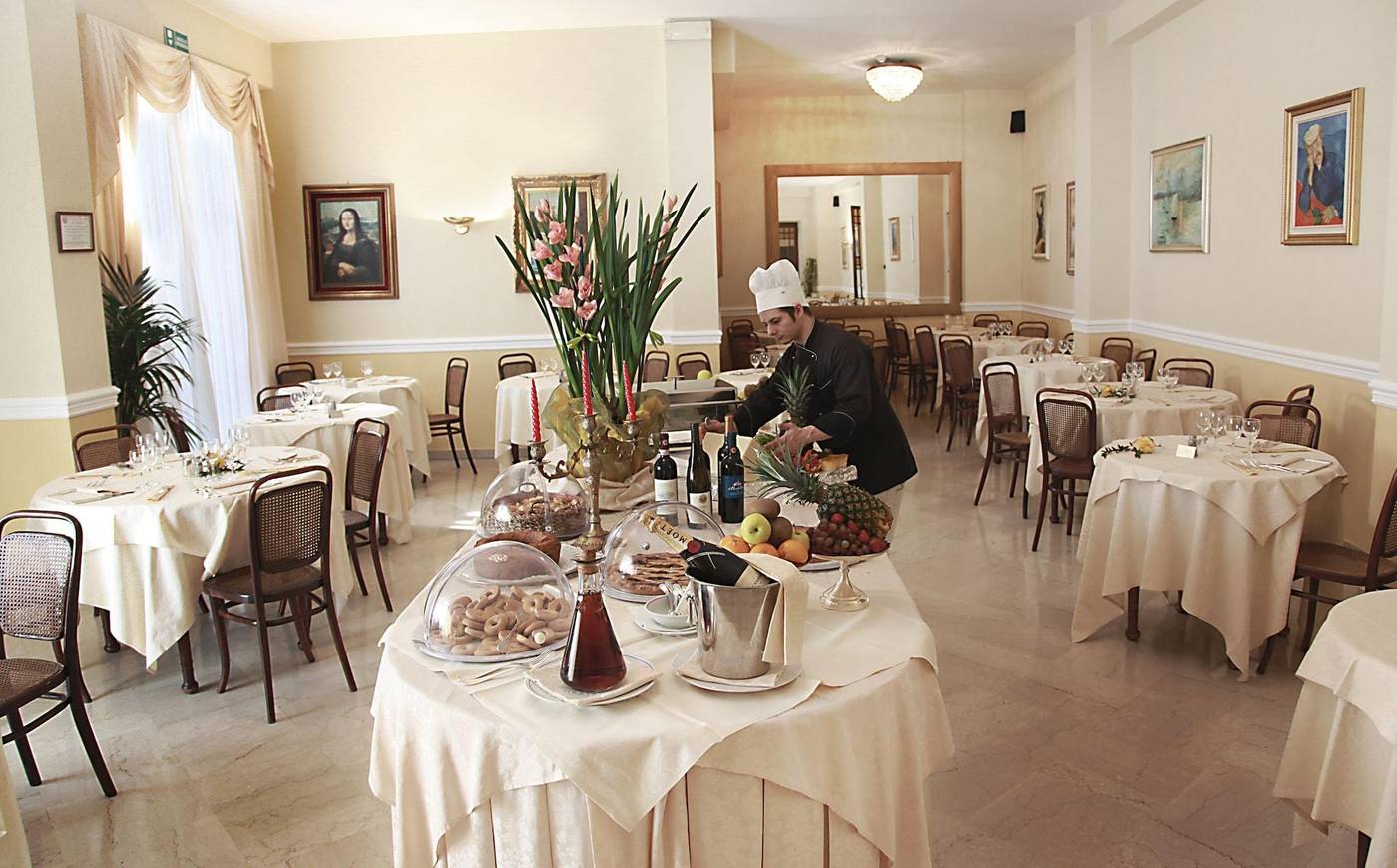 Grand-Hotel-Plaza-E-Locanda-Maggiore-Restaurant-29
