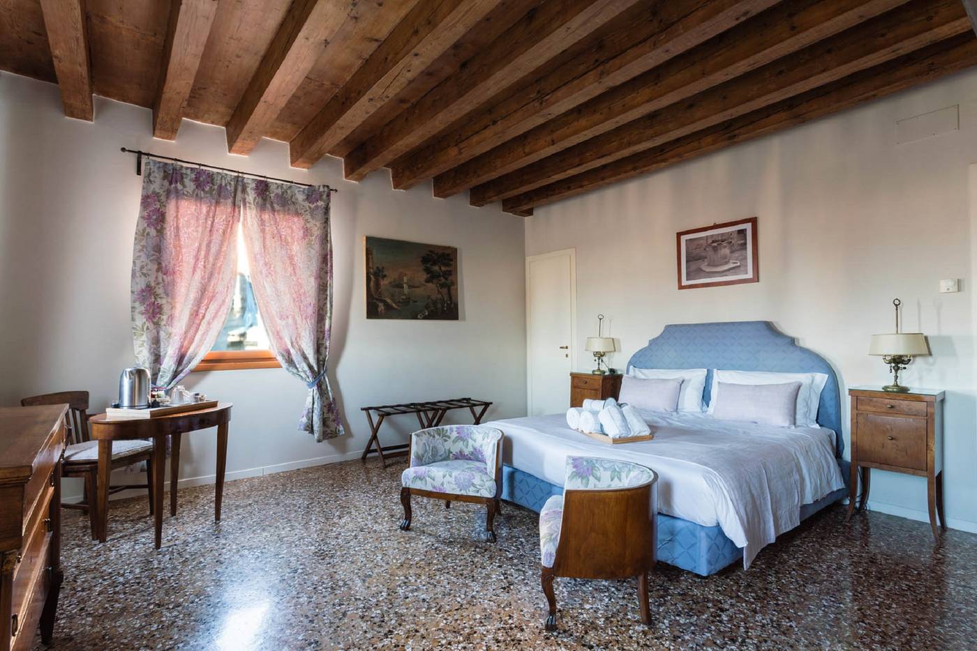 Locanda-Ai-Santi-Apostoli-Room-2