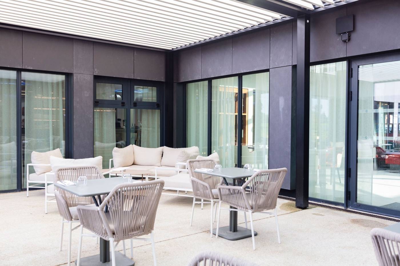 Ki-Space-Hotel---Spa-near-Disneyland-Paris-Terrace-19