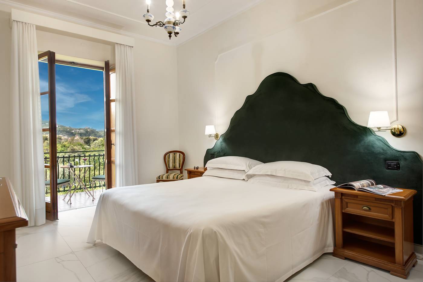 Majestic-Palace-Room-27