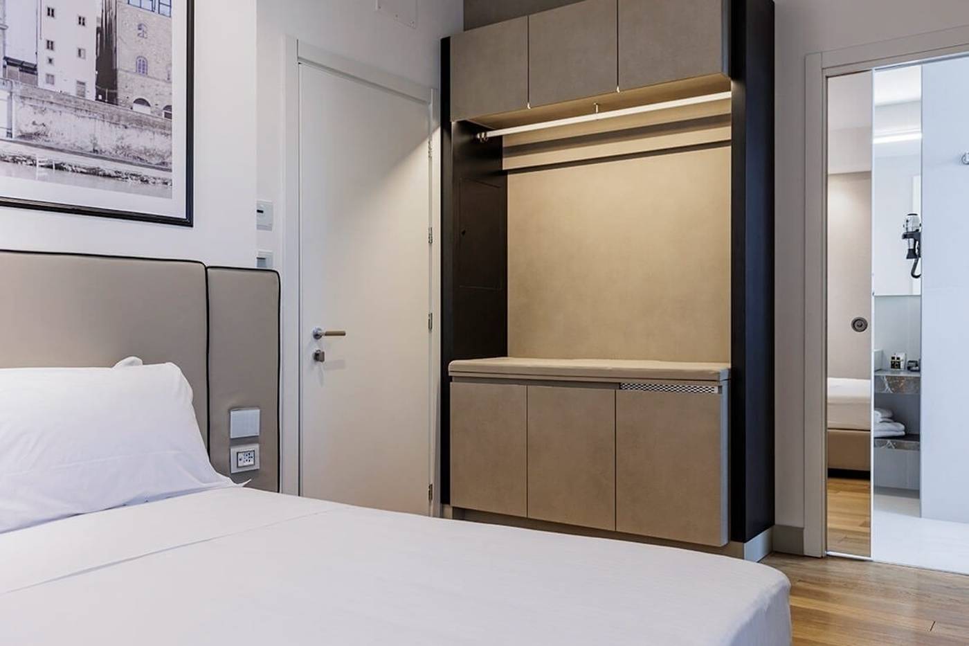 MH-Florence-Hotel---Spa-Room-11