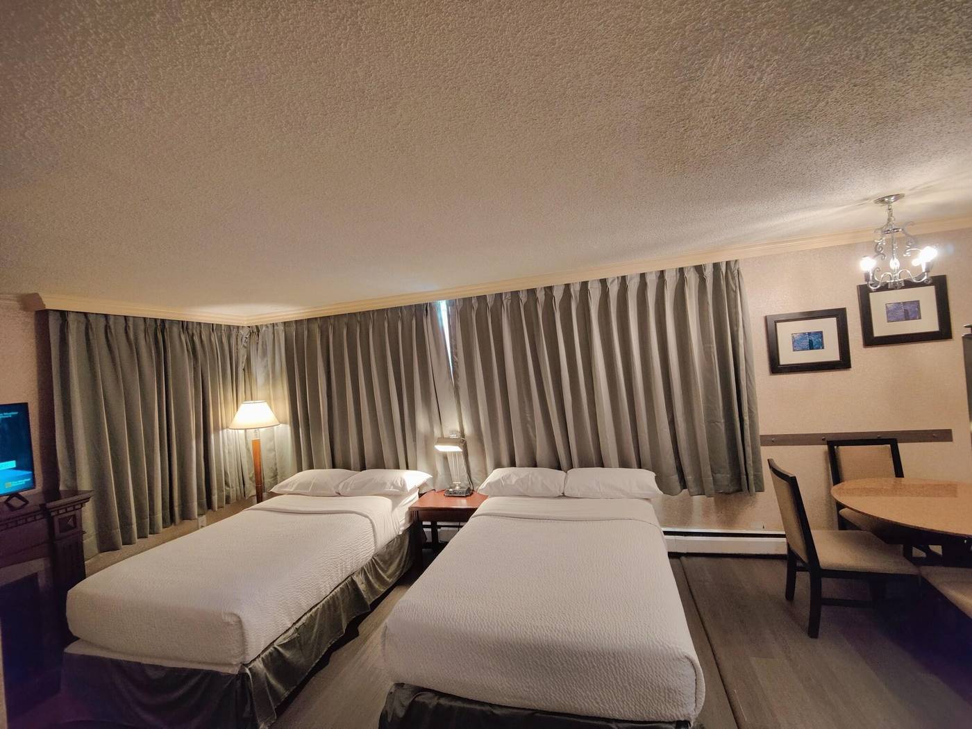 Divya-Sutra-Suites-on-Robson-Downtown-Room-17