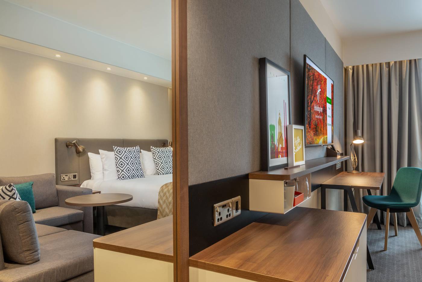 Holiday-Inn-Dublin-Airport-Room-34