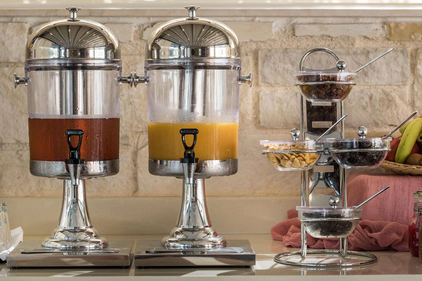 Elotis-Suites-Restaurant-57