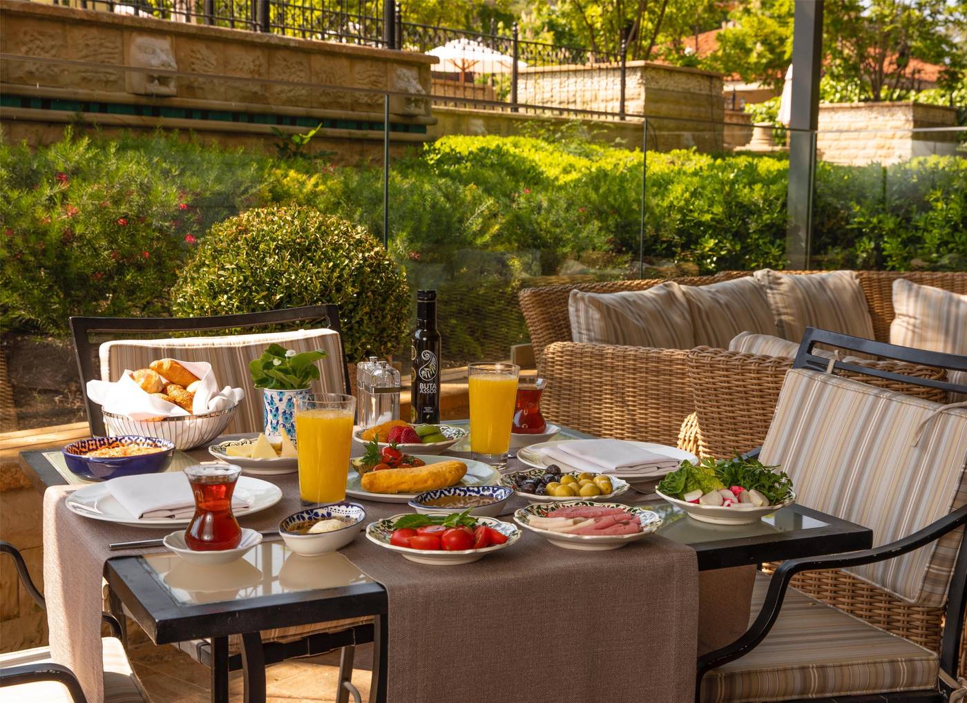 Grand-Hyatt-Istanbul-Restaurant-48