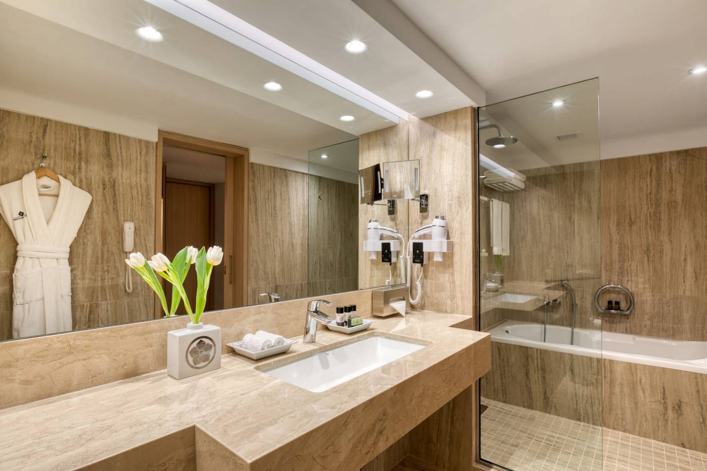 Divani-Caravel-Room-45