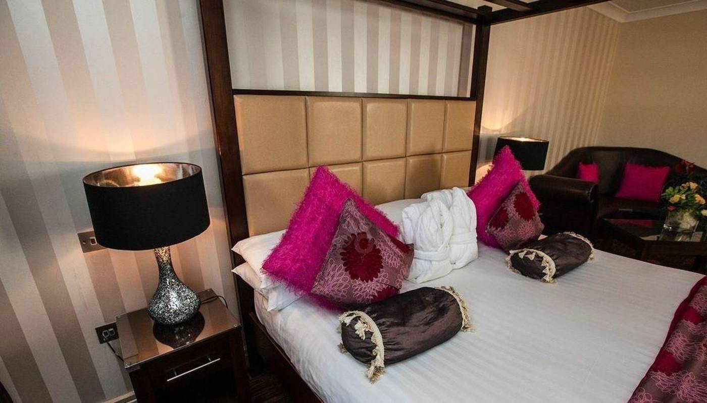 Menlo Park Hotel & Conference Centre-Ireland-GALWAY-Room-4