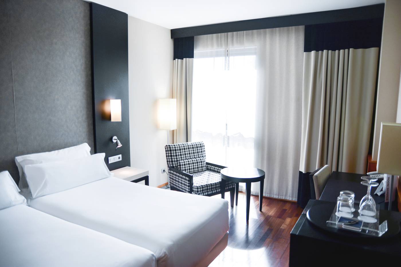 NH-Amistad-Murcia-Room-19