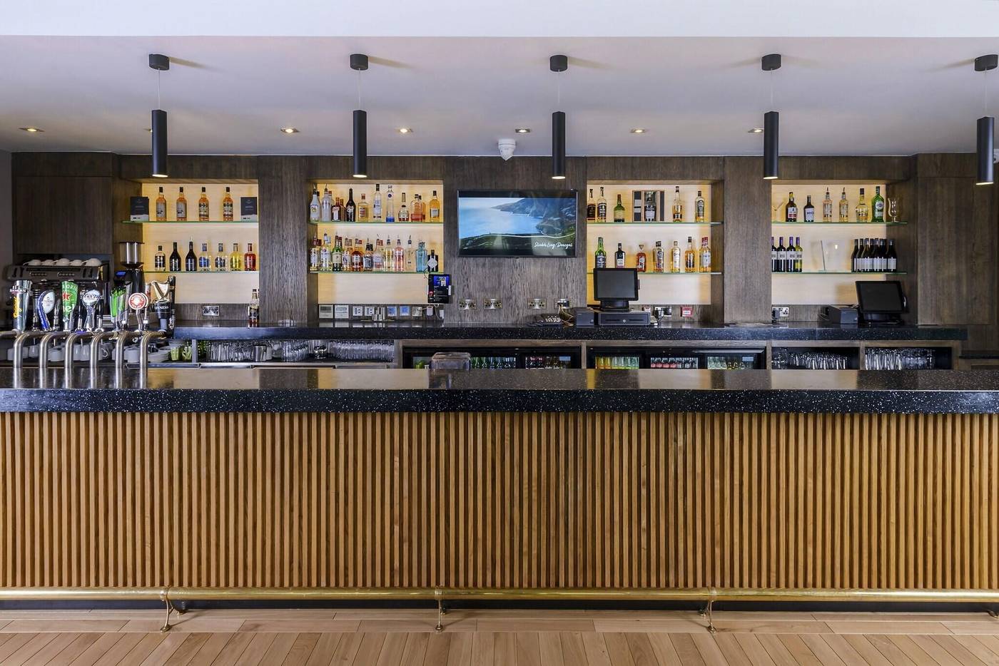 Glashaus-Hotel-Bar-13