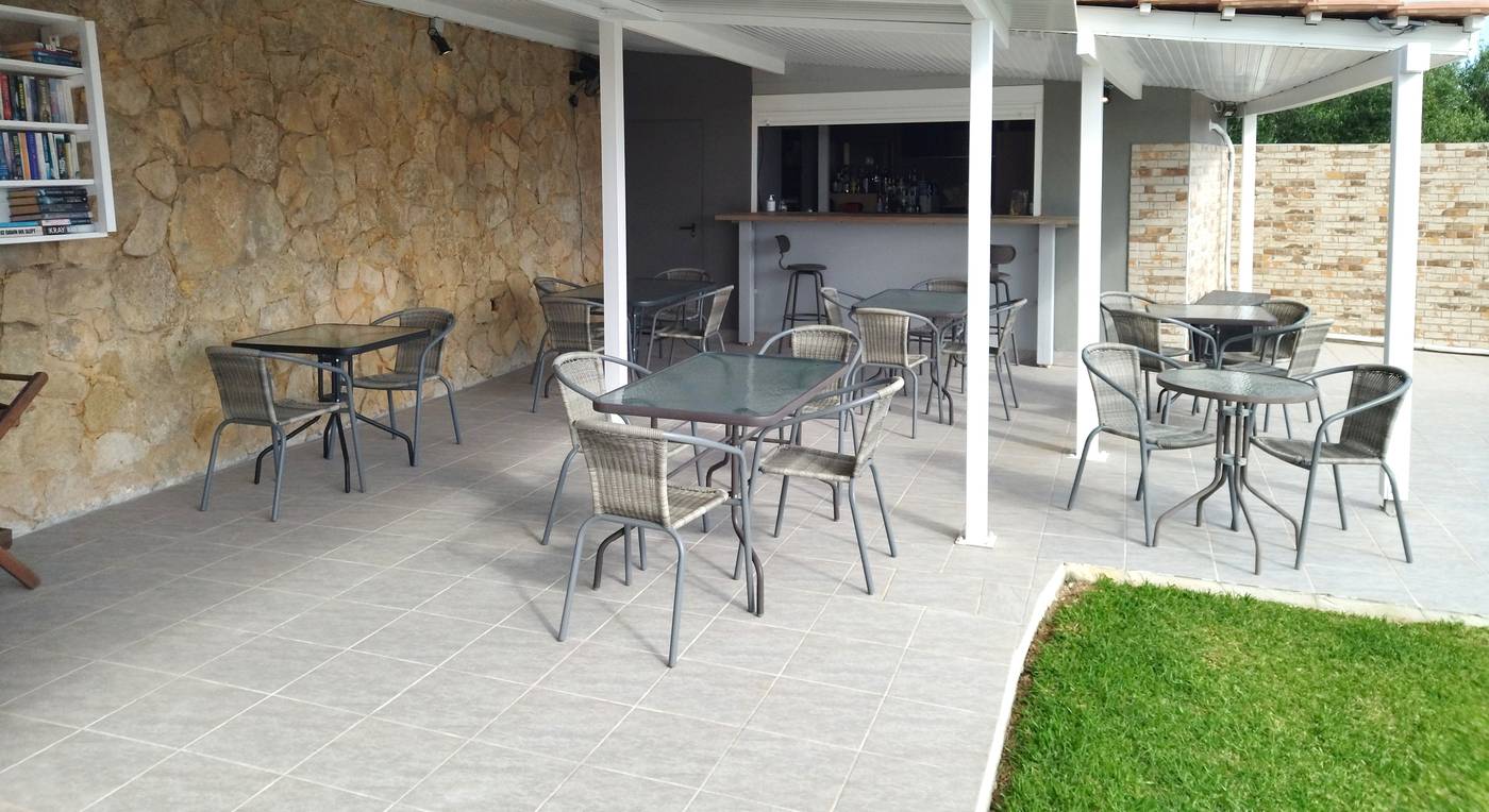 Lagoon-View-Apartments---Adults-Only-Bar-7