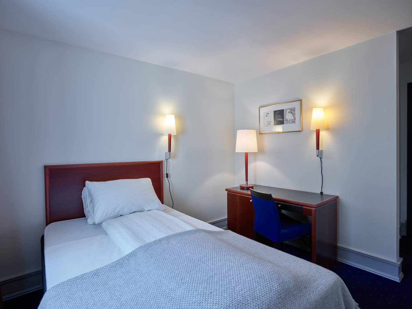 Heimen Hotel-Norway-BERGEN-Room-9