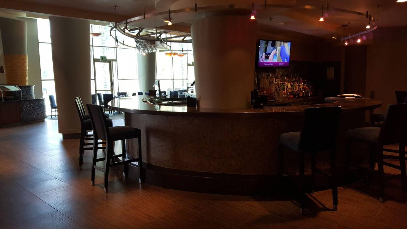 Anaheim-Marriott-Suites-Bar-19