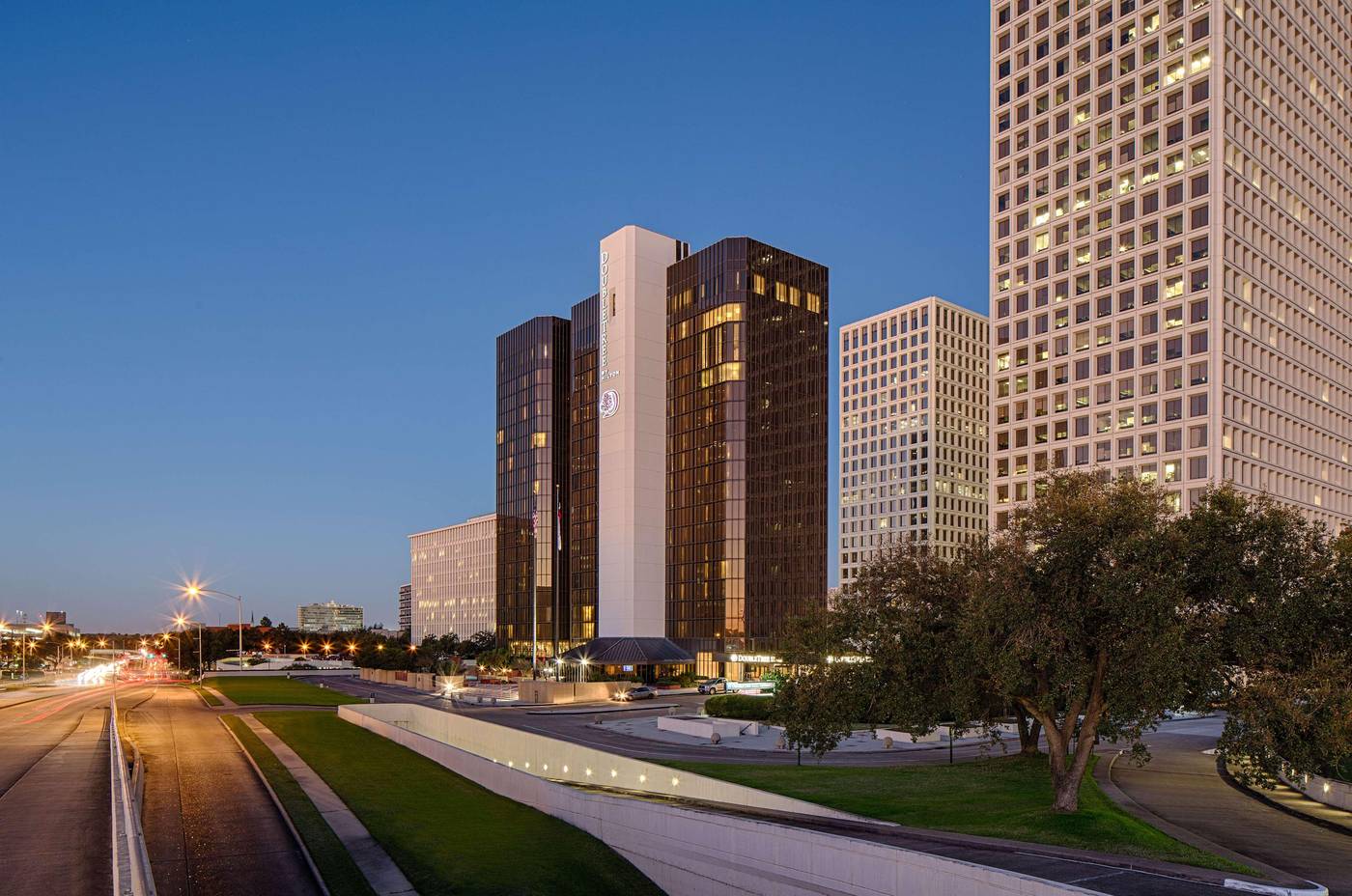 Doubletree Houston Greenway Plaza-United States-HOUSTON-General view-1