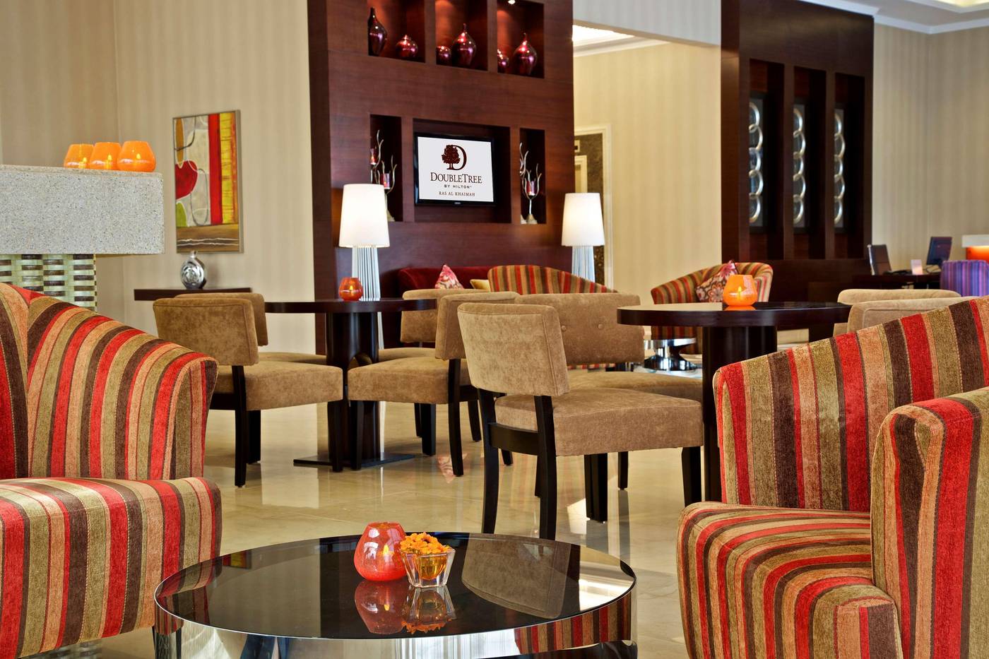 Doubletree-by-Hilton-Ras-Al-Khaimah-Lobby-47