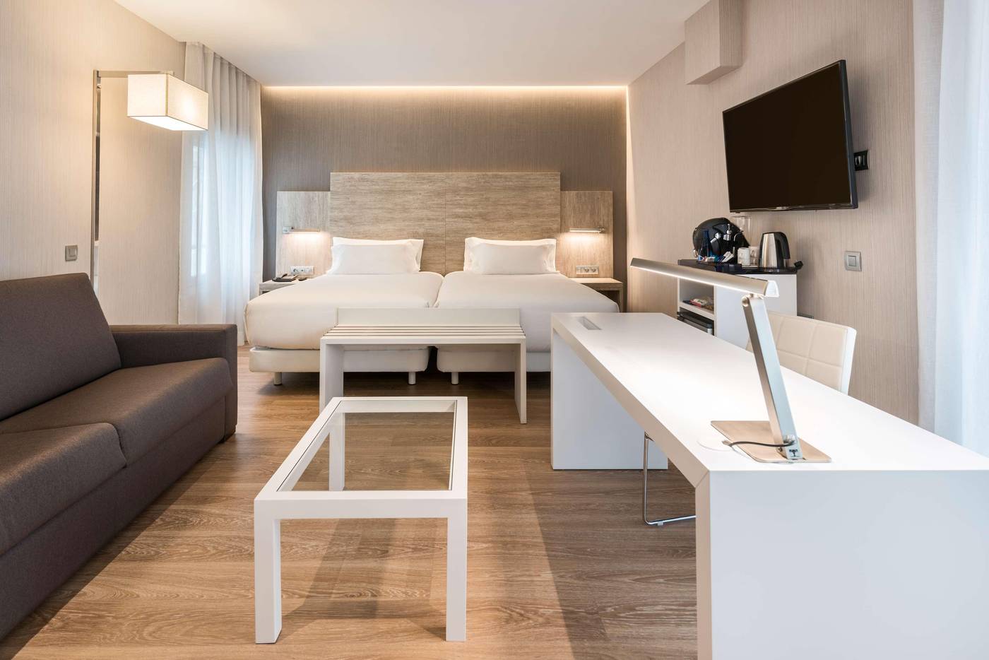 NH-Madrid-Chamberi-Room-7