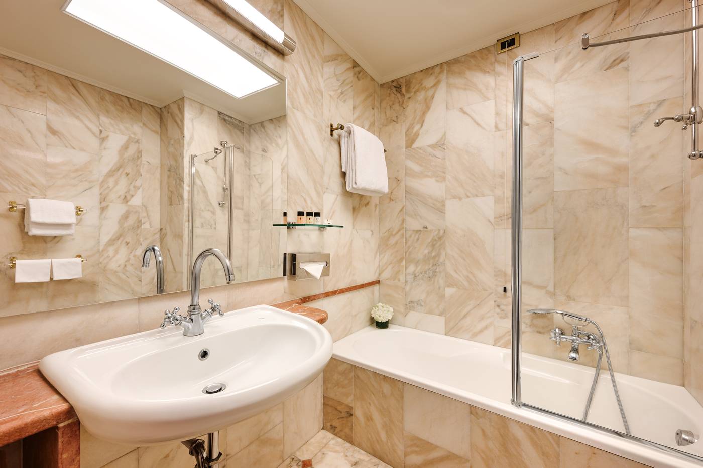 Dei-Cavalieri-Milano-Duomo-Room-36