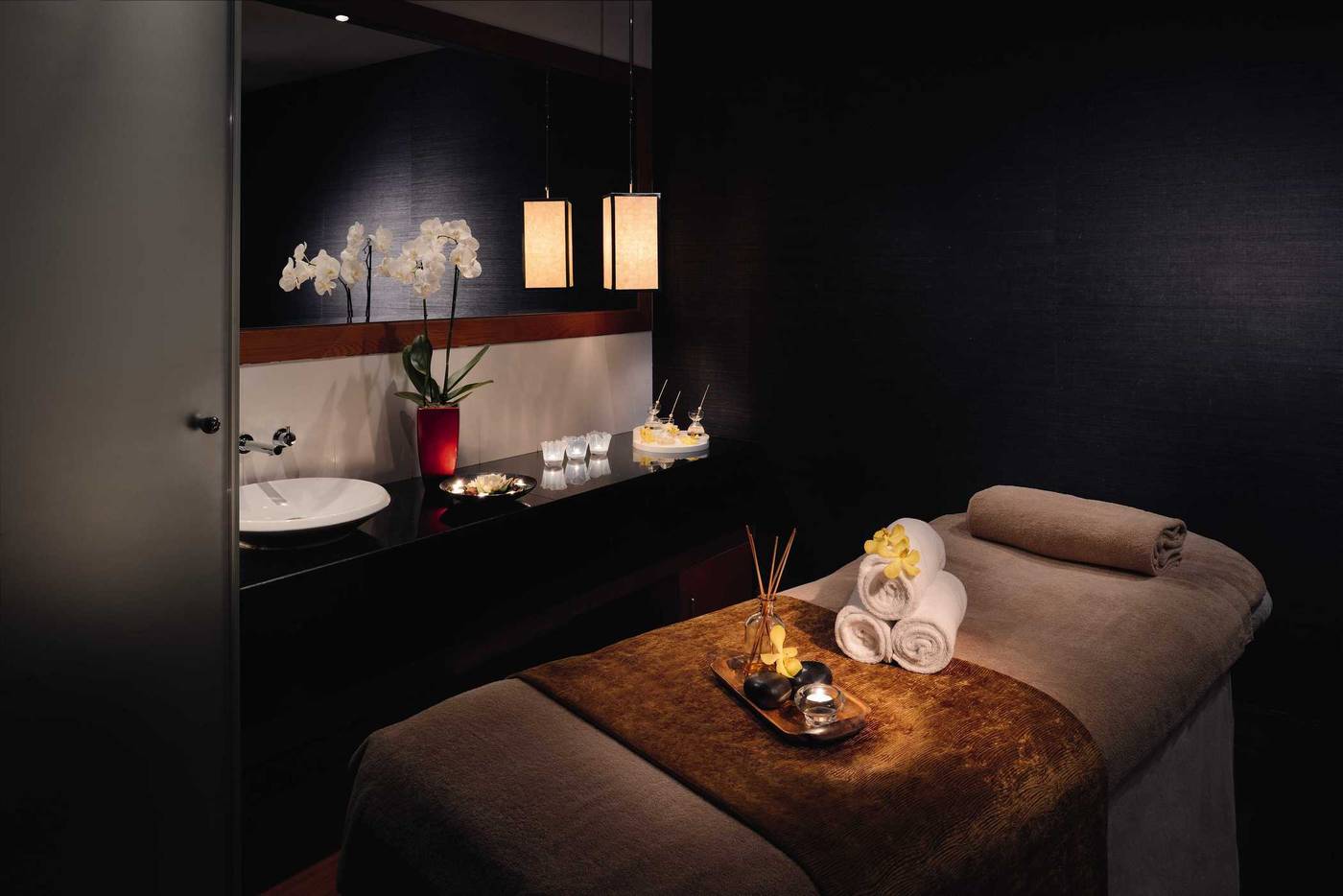 Movenpick-Jumeirah-Beach-Sports-and-Entertainment-80