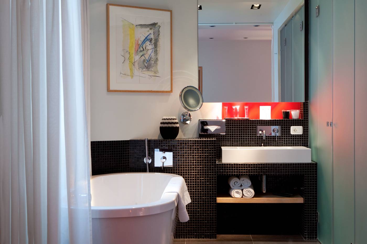 Hotel-Golden-Tulip-Opera-De-Noailles-Room-39