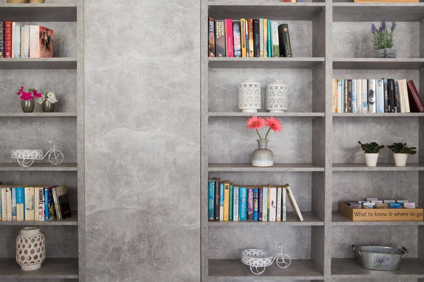 Sundance-Apartments---Suites-Lobby-34