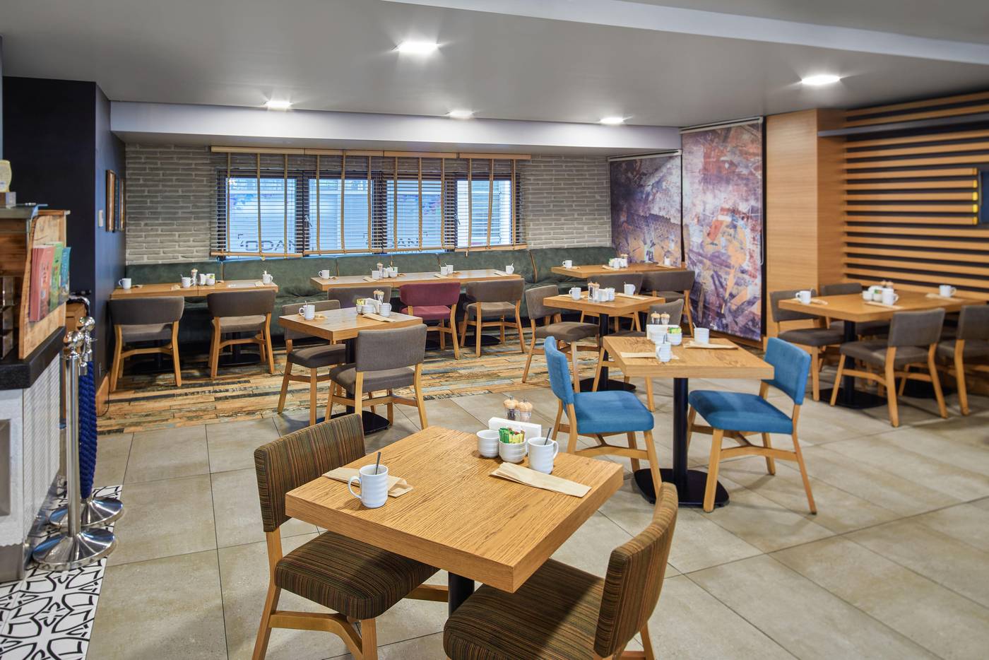 Holiday-Inn-Istanbul-Kadikoy-Restaurant-15