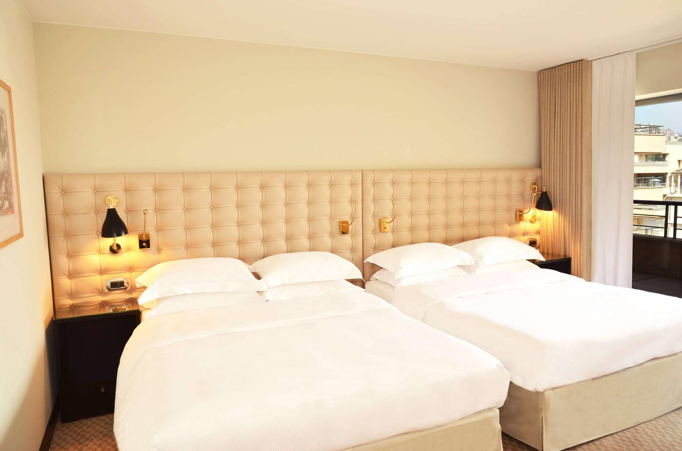 Hyatt-Regency-Nice-Palais-De-La-Mediterranee-Room-25