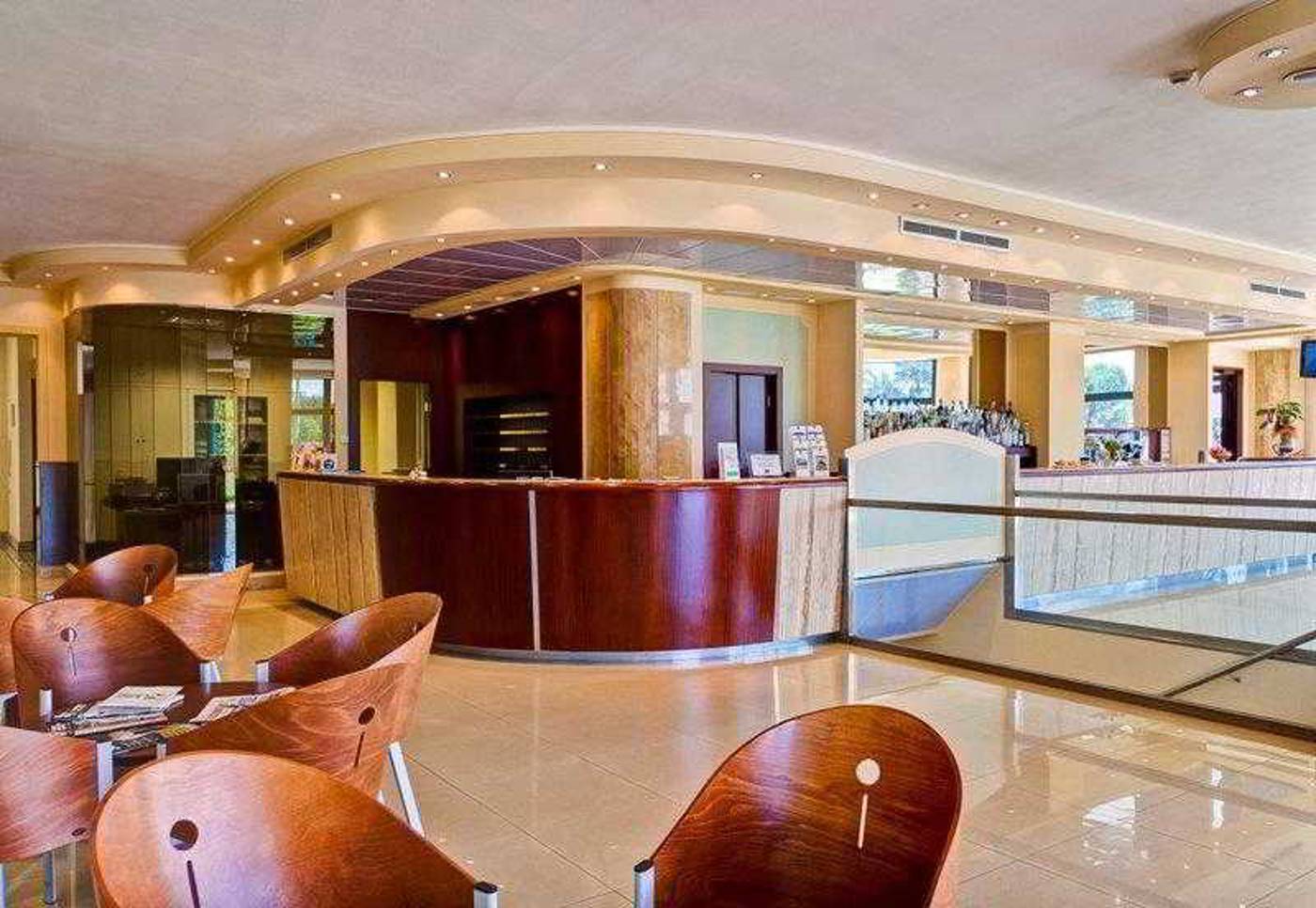 BEST-WESTERN-Galileo-Palace-Hotel-General-view-4